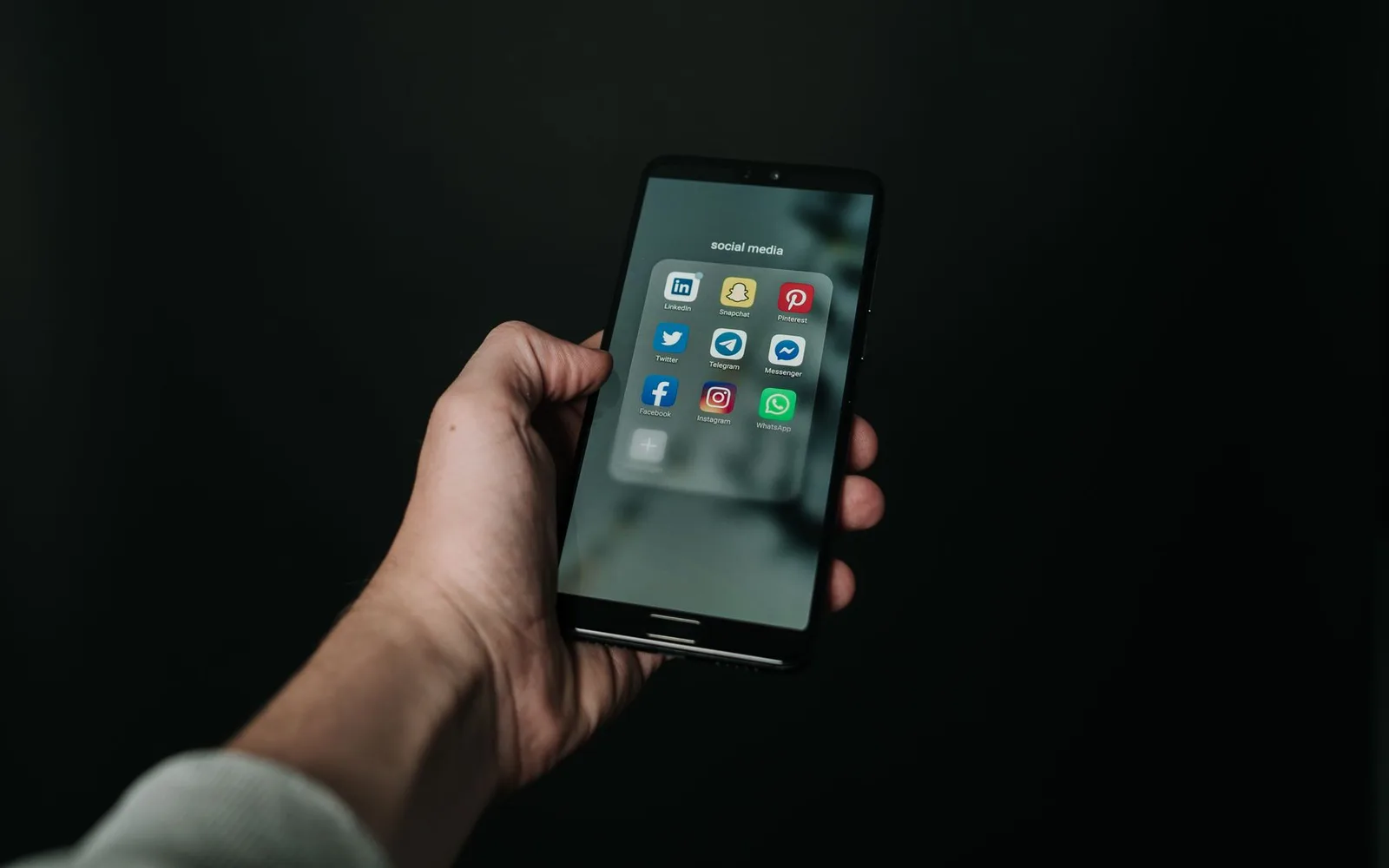 WhatsApp Cloud API for Business: Bulk Client Updates That Actually Arrive